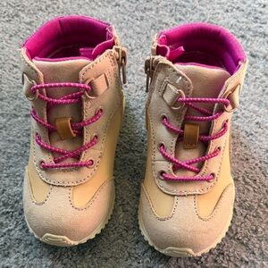 NWOT Old Navy Toddler Girl size 6 Tan, Purple, and Pink Winter Boots